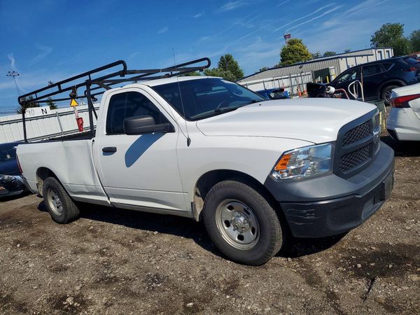 2018 RAM 1500 ST REG CAB 4X2 — Passenger 3/4