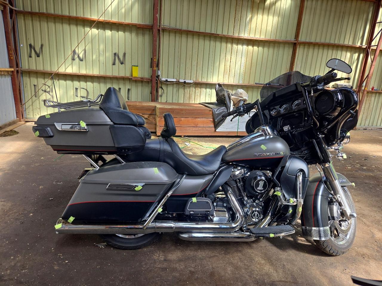 2019 HARLEY-DAVIDSON FL