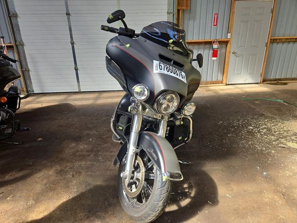 2019 HARLEY-DAVIDSON FL