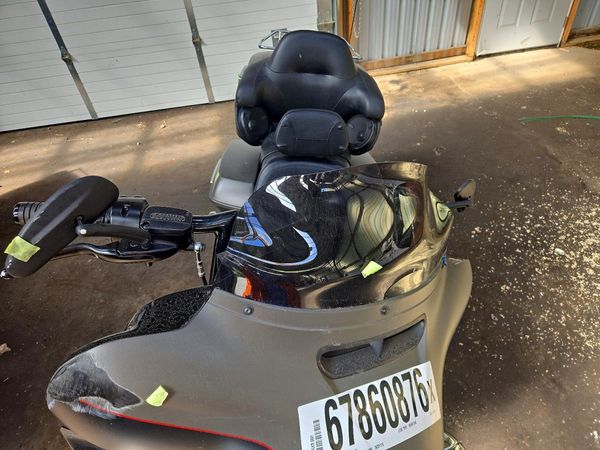 2019 HARLEY-DAVIDSON FL