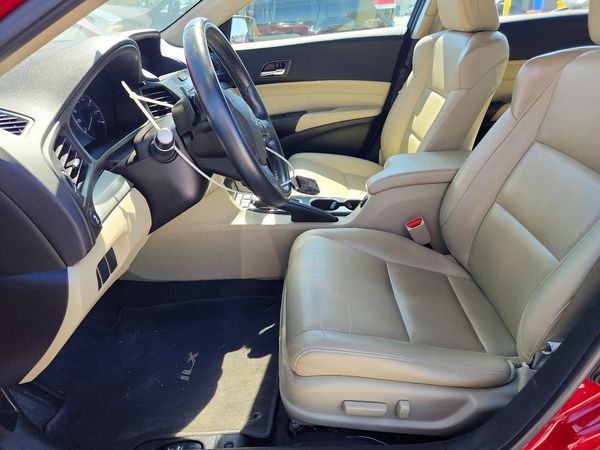 2017 ACURA ILX Base/Acura Watch Plus