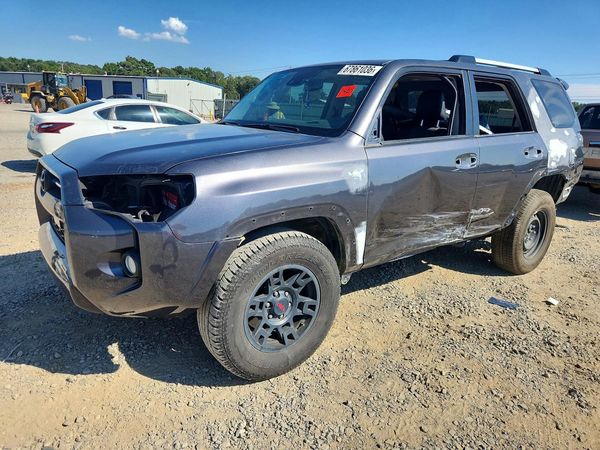 2020 TOYOTA 4RUNNER