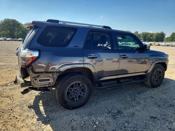 2020 TOYOTA 4RUNNER