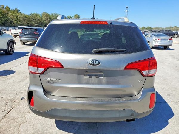2015 KIA SORENTO GL