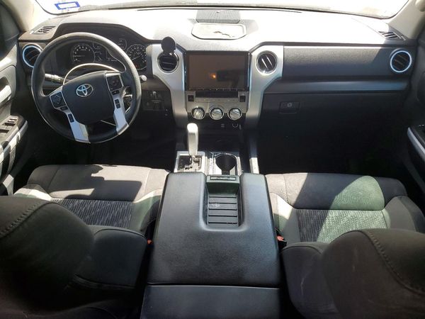 2018 TOYOTA TUNDRA