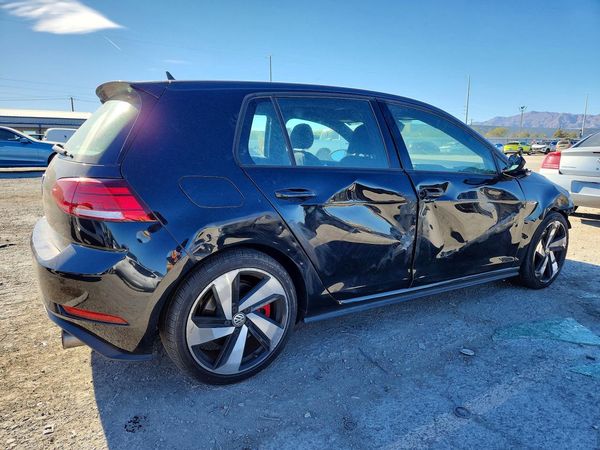 2018 VOLKSWAGEN GTI