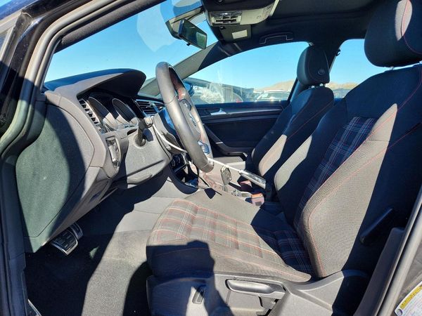 2018 VOLKSWAGEN GTI