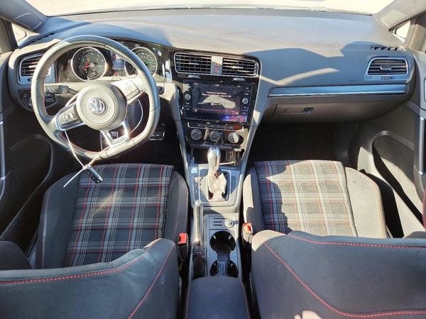 2018 VOLKSWAGEN GTI