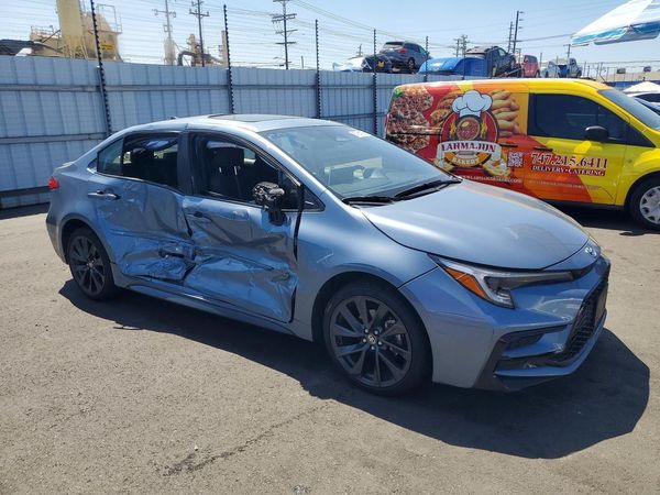 2025 TOYOTA COROLLA LE, XLE, SE — Passenger 3/4