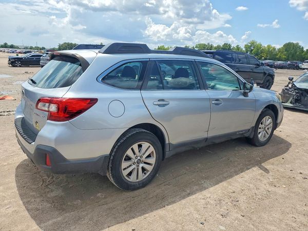 2018 SUBARU OUTBACK Base