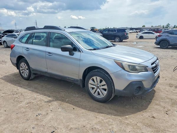2018 SUBARU OUTBACK Base