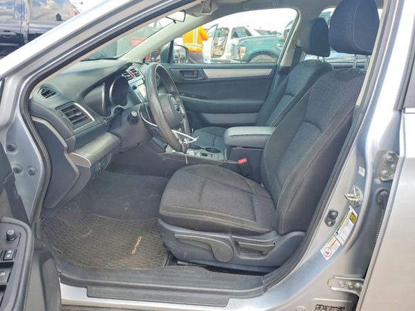 2018 SUBARU OUTBACK Base