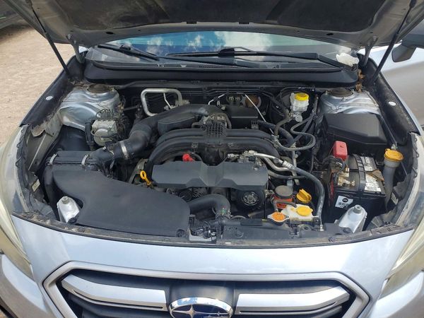 2018 SUBARU OUTBACK Base