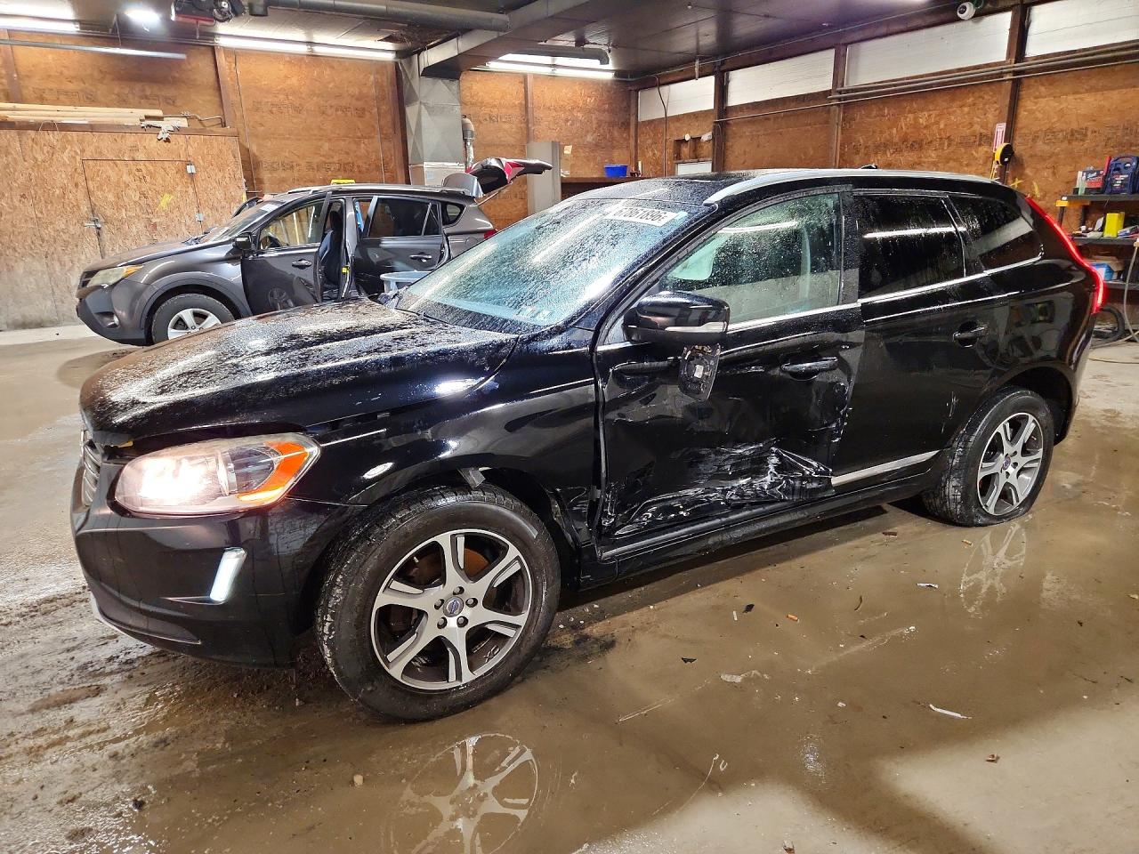 2014 VOLVO XC60