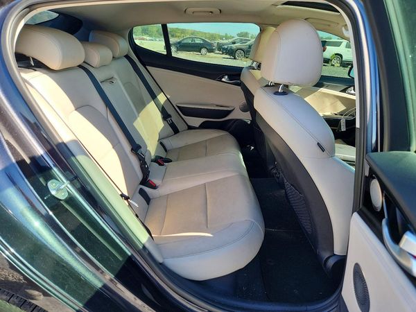 2019 KIA STINGER