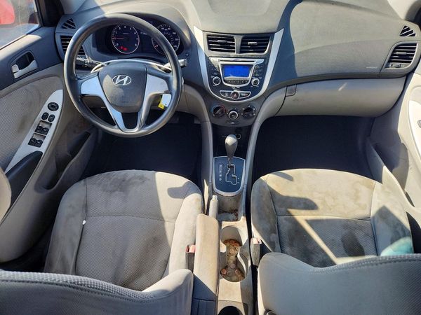 2013 HYUNDAI ACCENT GLS, GS
