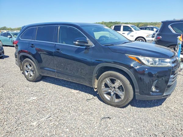 2017 TOYOTA HIGHLANDER
