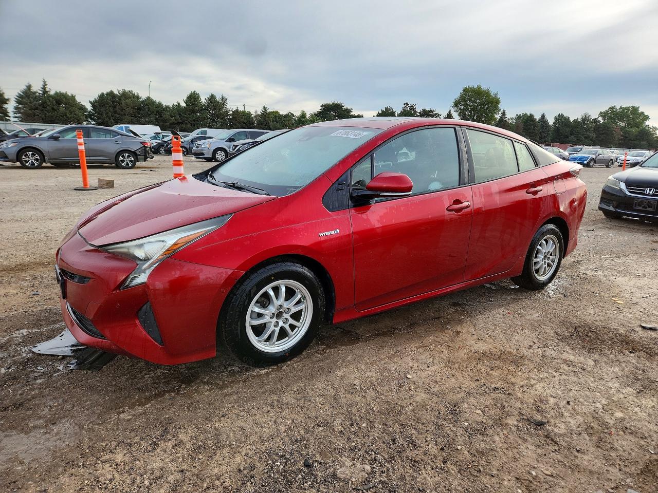 2017 TOYOTA PRIUS — Front 3/4