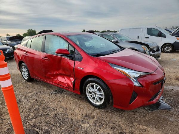 2017 TOYOTA PRIUS — Passenger 3/4