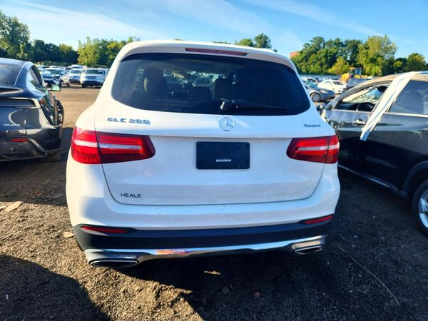 2019 MERCEDES-BENZ GLC GLC 300-4M