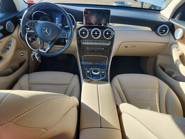 2019 MERCEDES-BENZ GLC GLC 300-4M