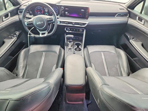 2022 KIA K5