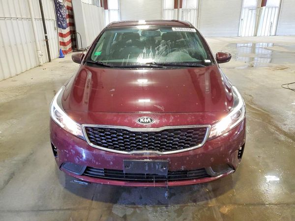 2017 KIA FORTE LX Base