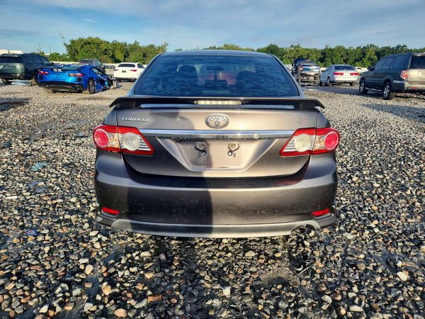 2013 TOYOTA COROLLA