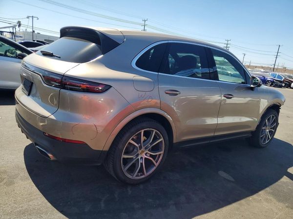 2019 PORSCHE CAYENNE