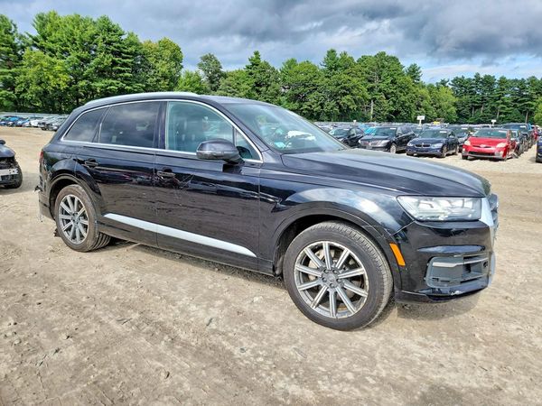 2017 AUDI Q7