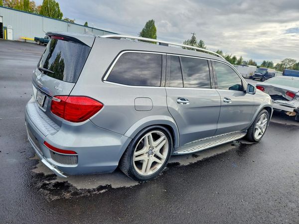2014 MERCEDES-BENZ GL GL 550 4MATIC