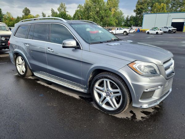2014 MERCEDES-BENZ GL GL 550 4MATIC