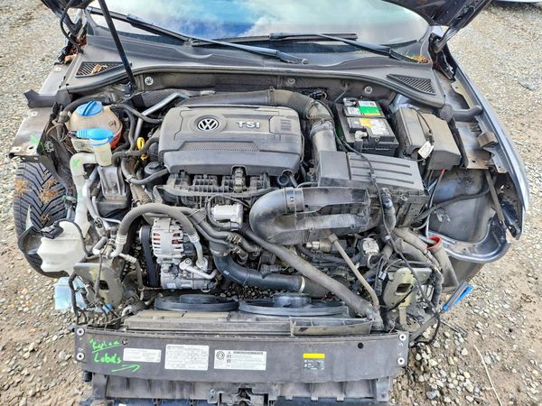 2017 VOLKSWAGEN PASSAT SE