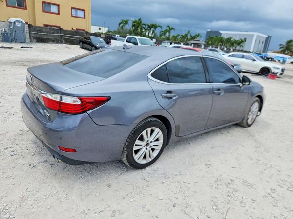 2014 LEXUS ES