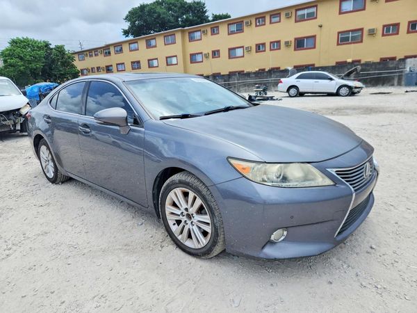 2014 LEXUS ES