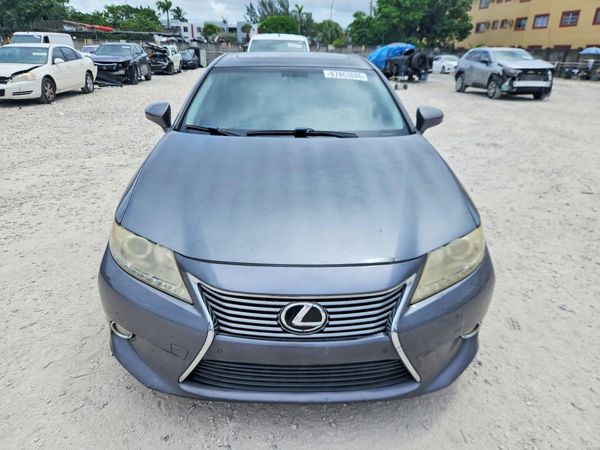 2014 LEXUS ES