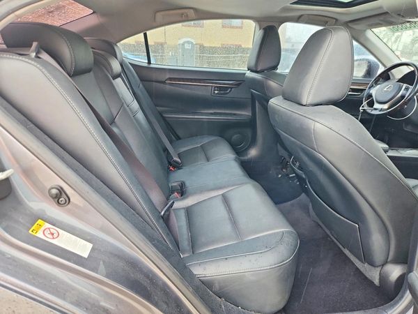 2014 LEXUS ES