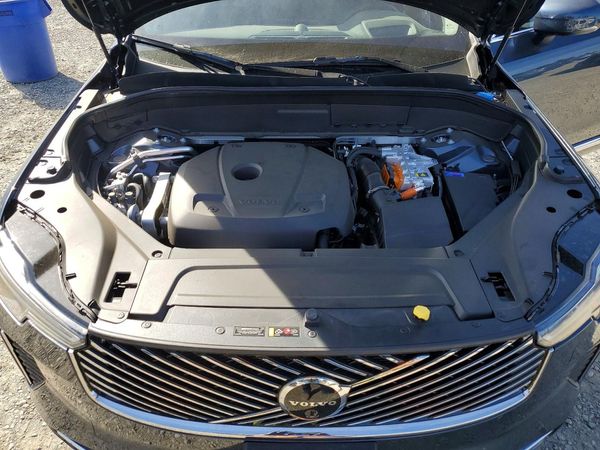 2026 VOLVO XC90 Ultra Bright