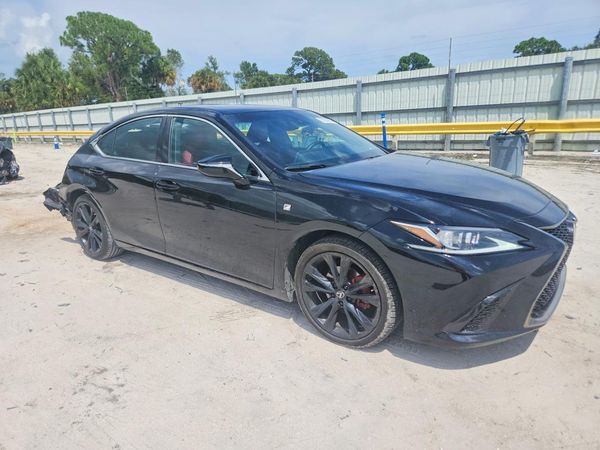 2022 LEXUS ES