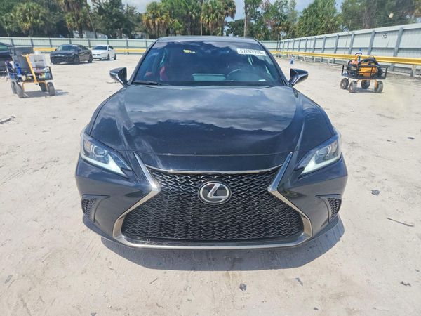 2022 LEXUS ES