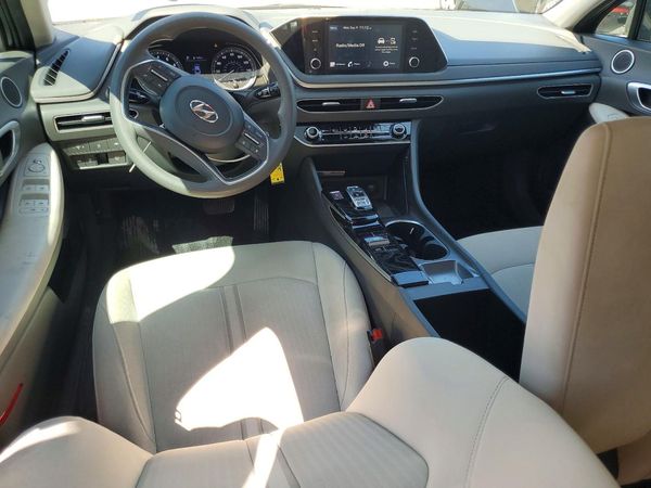 2023 HYUNDAI SONATA SE