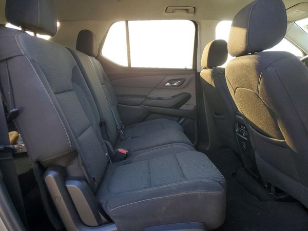 2021 CHEVROLET TRAVERSE LS