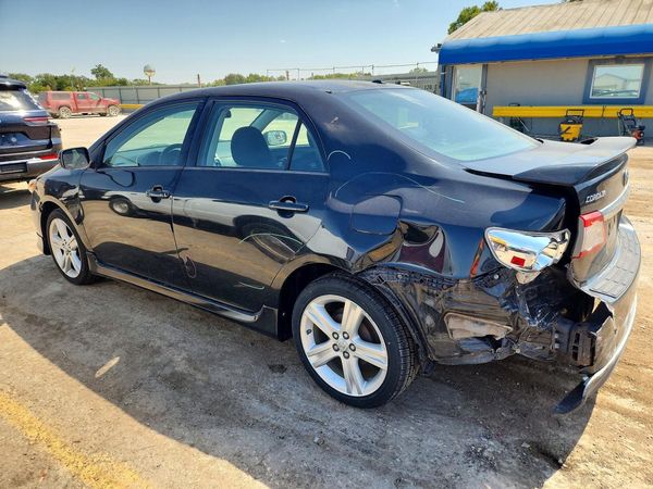 2013 TOYOTA COROLLA