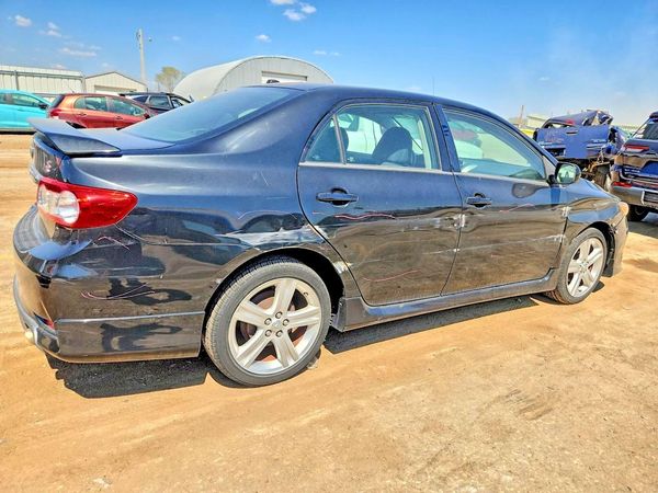 2013 TOYOTA COROLLA