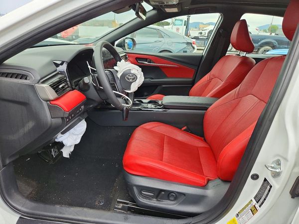 2025 TOYOTA CAMRY — DENT