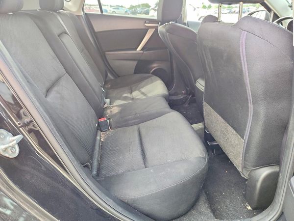 2012 MAZDA MAZDA3 Touring/GS