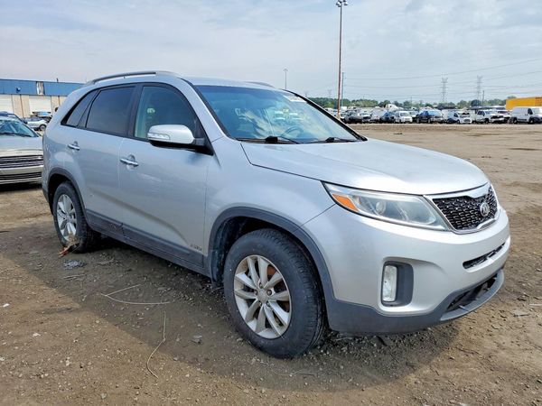 2015 KIA SORENTO GL — Passenger 3/4