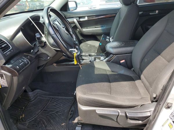 2015 KIA SORENTO GL — DENT