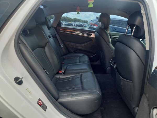 2017 GENESIS G80