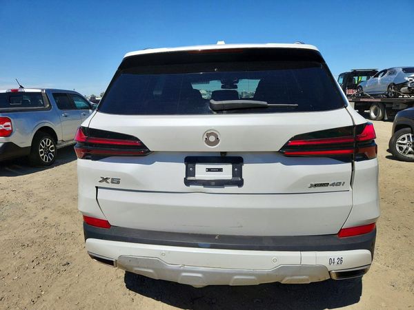 2025 BMW X5 xDrive40i